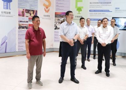 中國(guó)聯(lián)合網(wǎng)絡(luò)通信有限公司江蘇省分公司黨委委員、副總經(jīng)理張國(guó)鵬率隊(duì)來(lái)訪遠(yuǎn)東